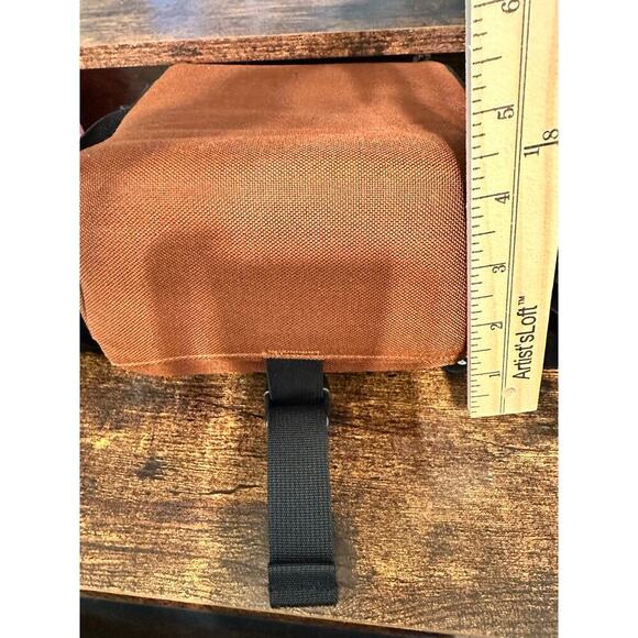 Crumpler Camera Shoulder Bag Brown Camera Accessories - Picture 12 of 12